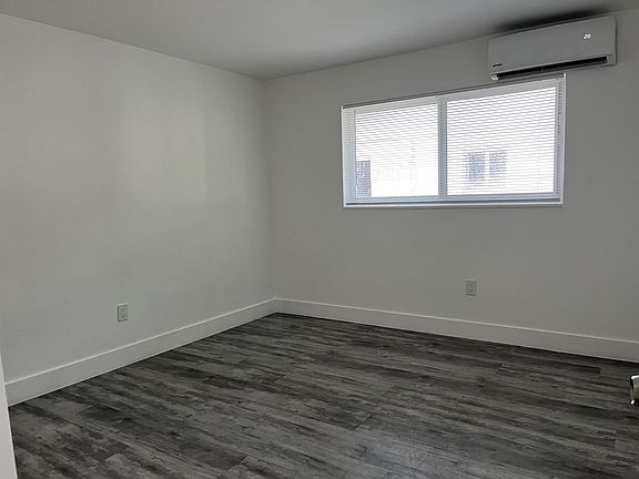 3rd image of 475 Ali Baba Ave