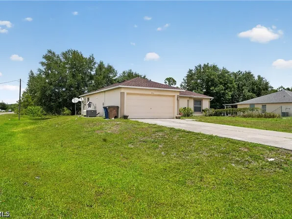 446 Windermere Dr, Lehigh Acres, FL 33972