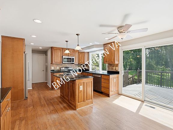 3rd image of 1846 Clovermeadow Dr