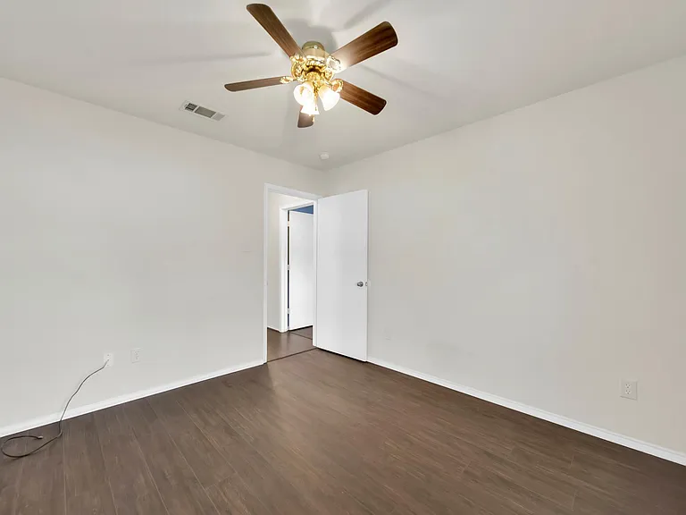 4221 Fiste — Photo 20