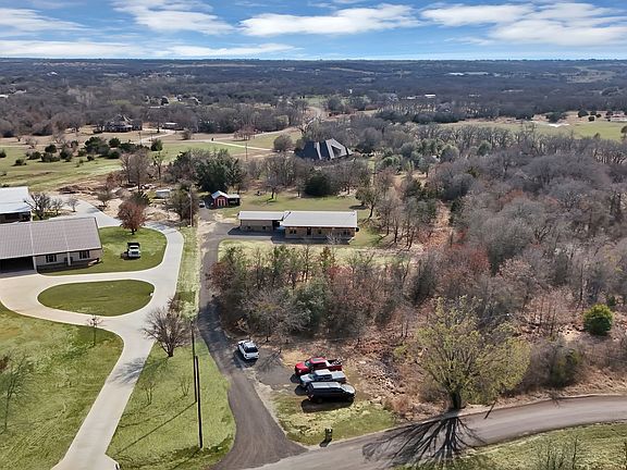 4th image of 151 Roble Ct