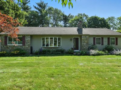 9 E Colonial Rd, Wilbraham, MA, 01095