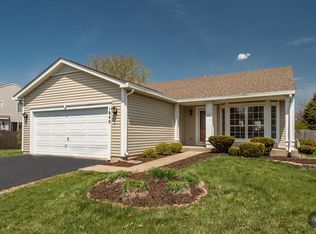 1840 Apple Valley Rd, Bolingbrook, IL 60490