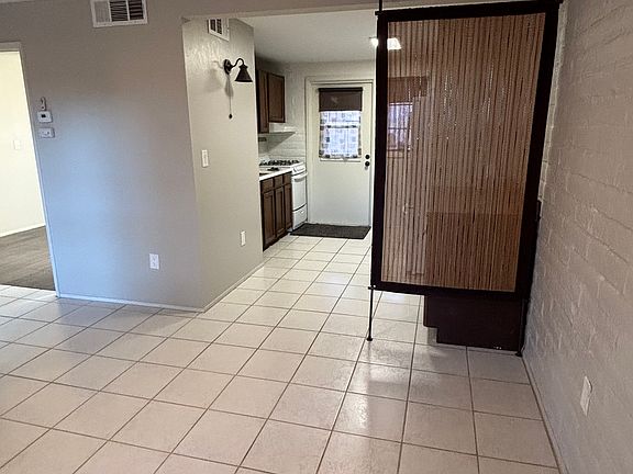 4th image of 364 S Paseo Aguila Unit D
