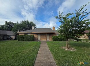 2405 Patrick Henry St, Temple, TX 76504