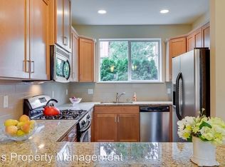 16428 1st Park SE, Bothell, WA 98012
