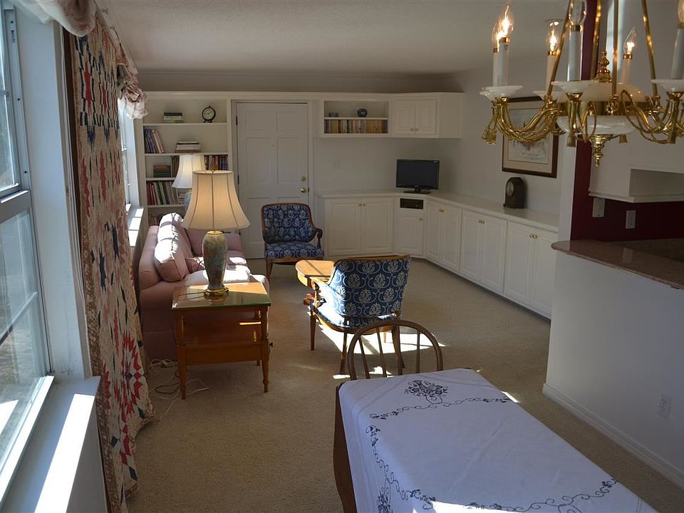 1st image of 1200 Shoreline Dr APT 315