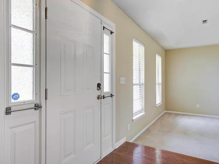 442 Indigo Rd — Photo 3