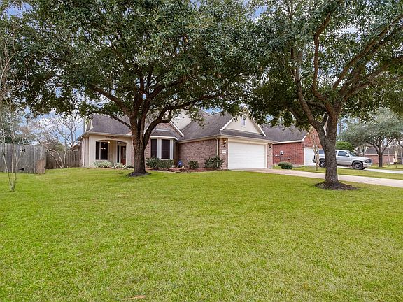2nd image of 15627 Chapel Lake Dr