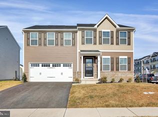 205 Crimson Ave, Taneytown, MD 21787