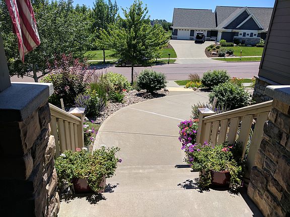 3rd image of 2400 W Sleigh Creek Trl