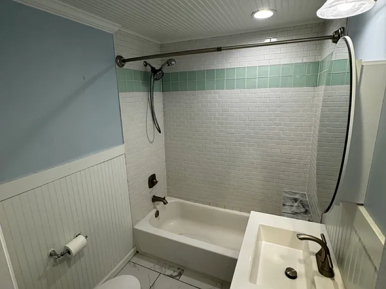 1 Royal St SW #B — Photo 6