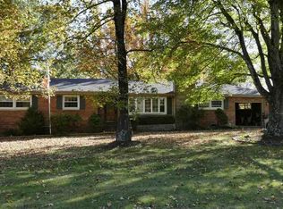 140 Maple Dr, Paducah, KY 42003