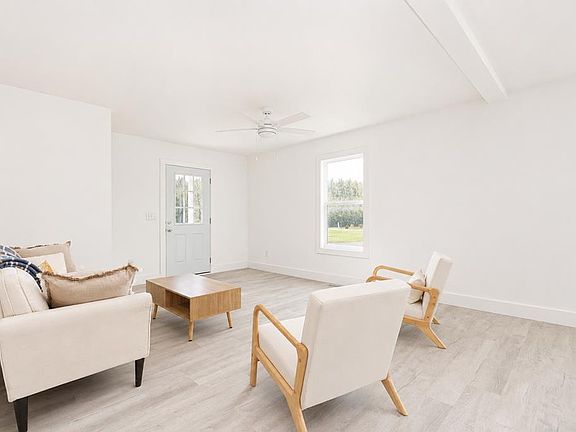 5th image of 32332 Lancy Dr