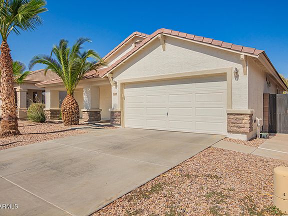 3rd image of 17649 N VERA CRUZ Avenue