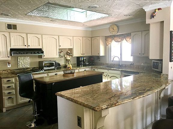 5th image of 8033 N Via De Lago