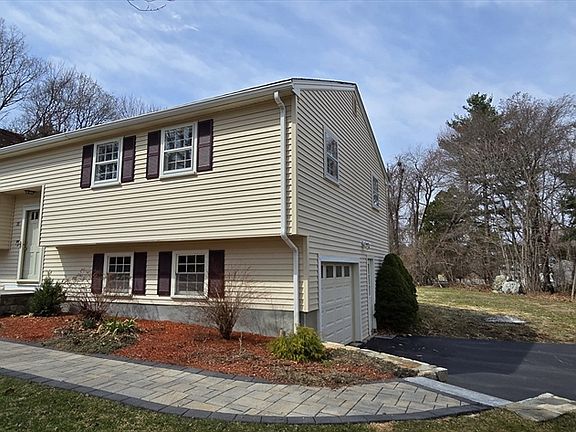 2nd image of 11 Juniper Brook Rd