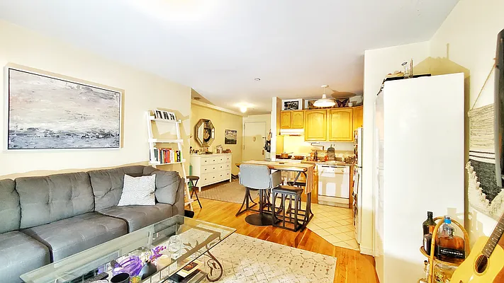 Rented by R New York | media 20