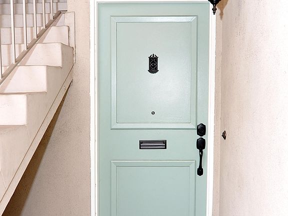 4th image of 485 S Madison Ave APT 1