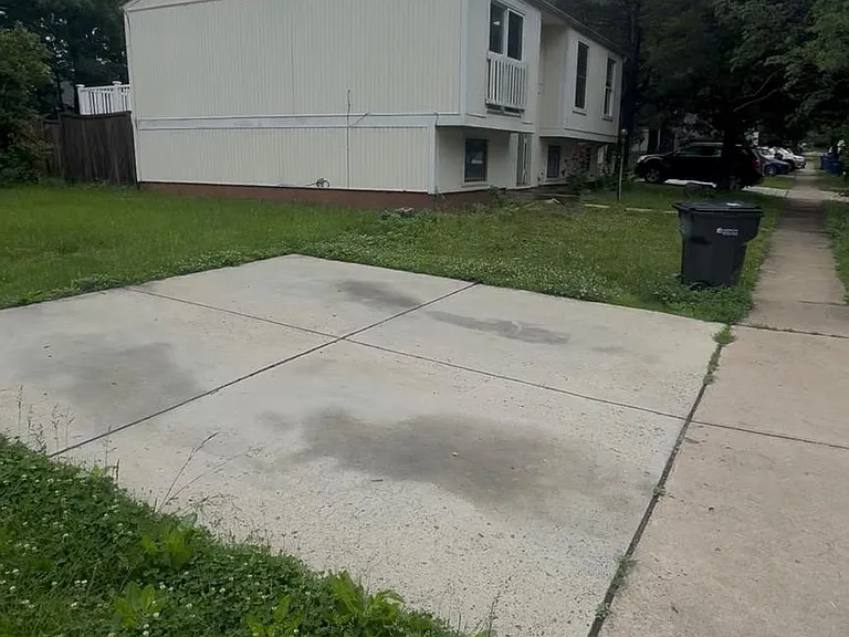 2208 Cocquina Dr — Photo 10