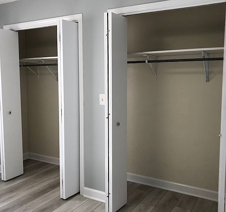 5th image of 211 N Central Ave #1