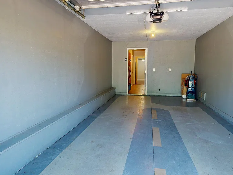 1376 Addington Ln — Photo 20