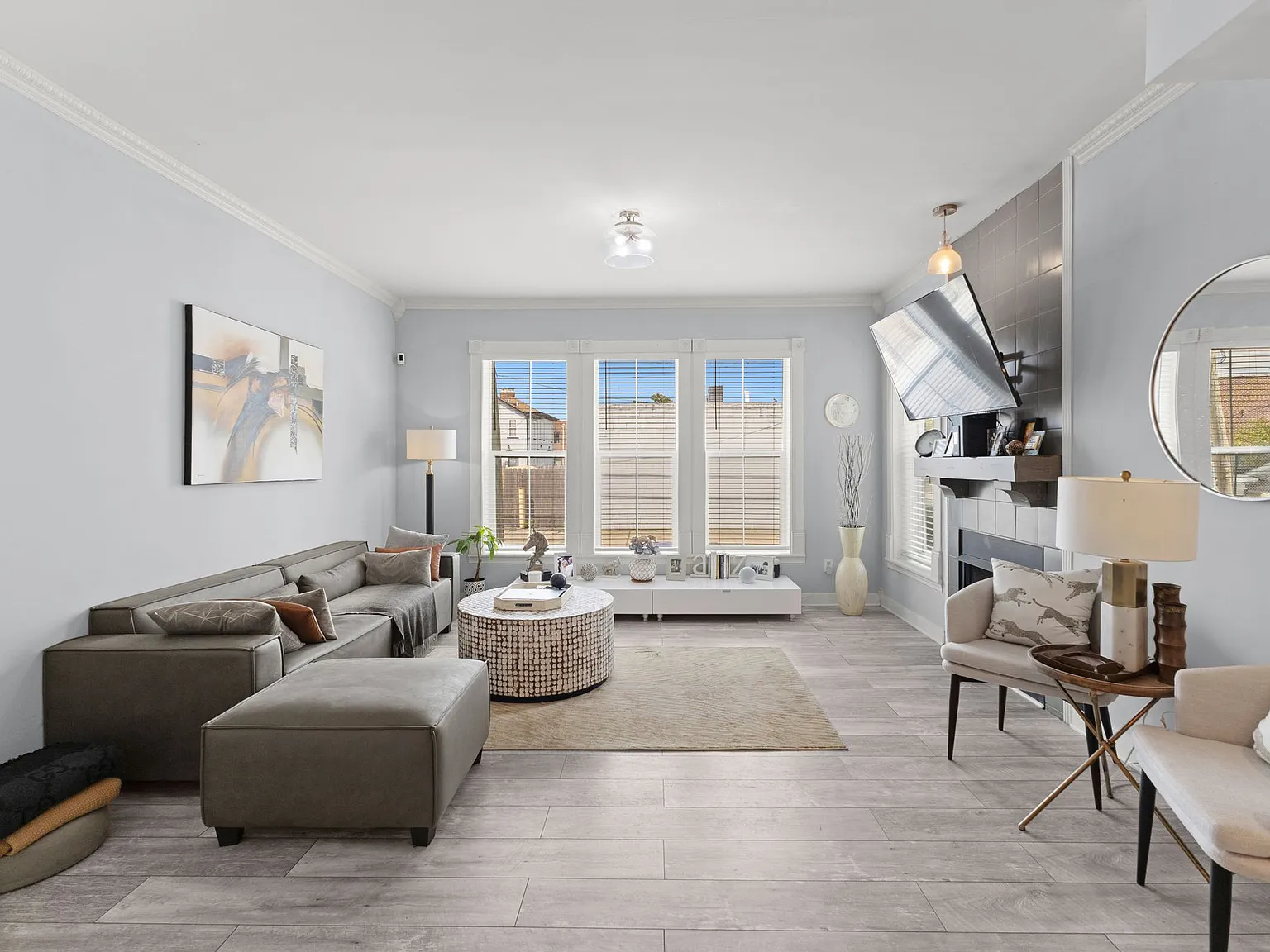 2 bed, 1411 sqft, $2,200 — Photo 3
