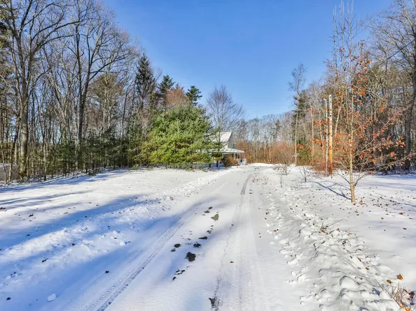 12 Beaver Lake Road, Derry, NH 03038