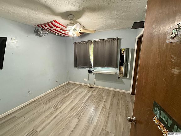 4th image of 3216 S 131st Cir