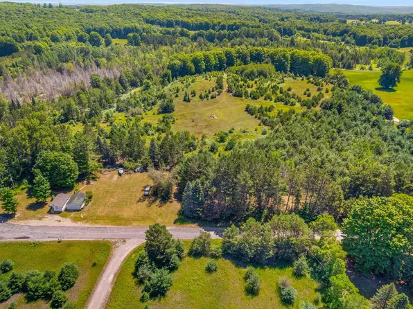 2369 Carpenter Rd, Bellaire, MI 49615