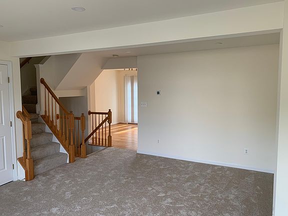 2nd image of 23071 Potomac Hill Sq #0