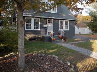 97 Berry St, Lindenhurst, NY 11757