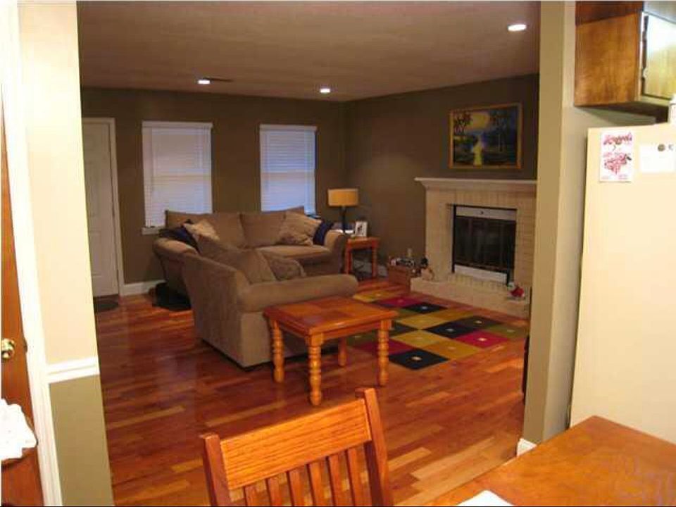 2nd image of 82 Santeelah St