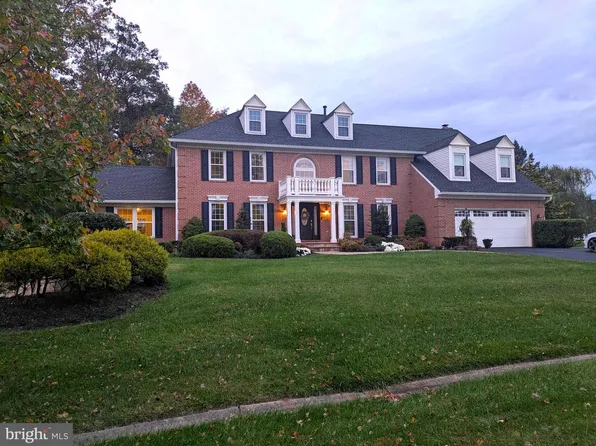 7514 Lake Glen Dr, Glenn Dale, MD 20769