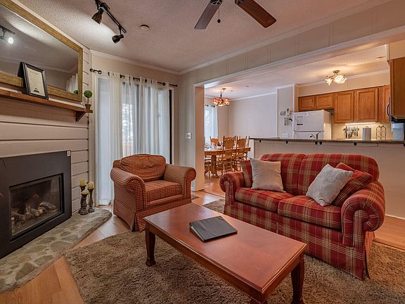 3rd image of 280 Summit Dr #106-D