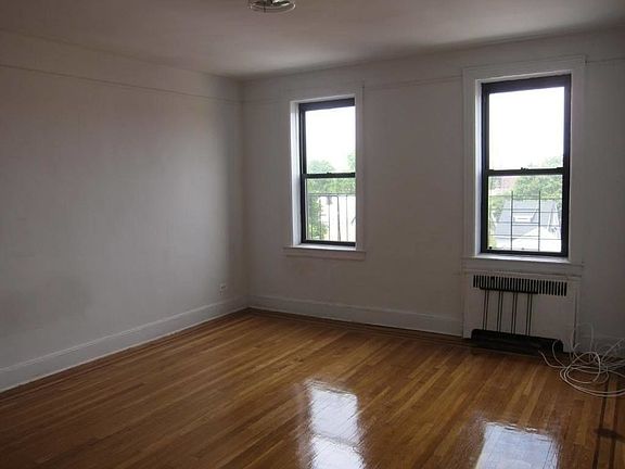 5th image of 40-67 Hampton St #4C