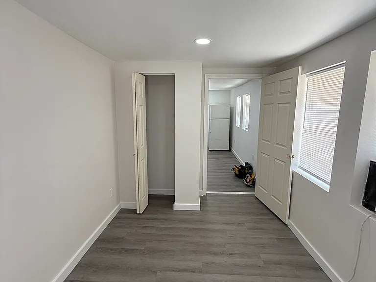 1425 Tamiami Trl #D — Photo 5