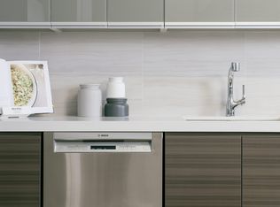 221 W 29th St #4B, New York, NY 10001