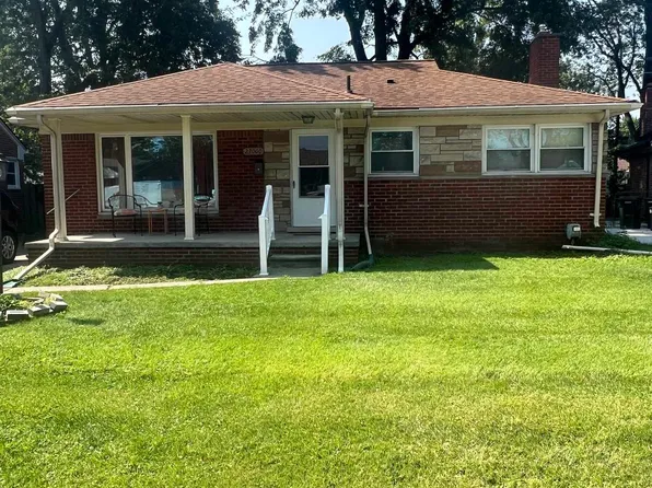 23000 Kipling St, Saint Clair Shores, MI 48080