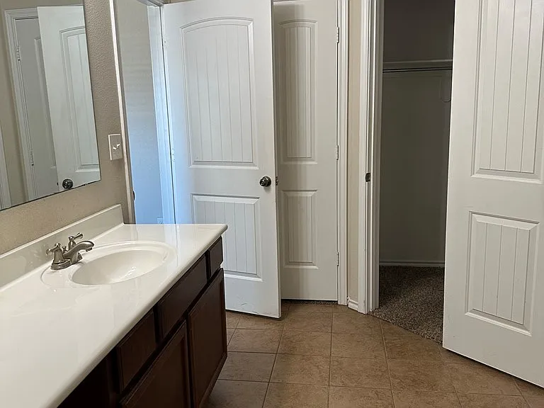 8732 Rainbow Dr — Photo 6