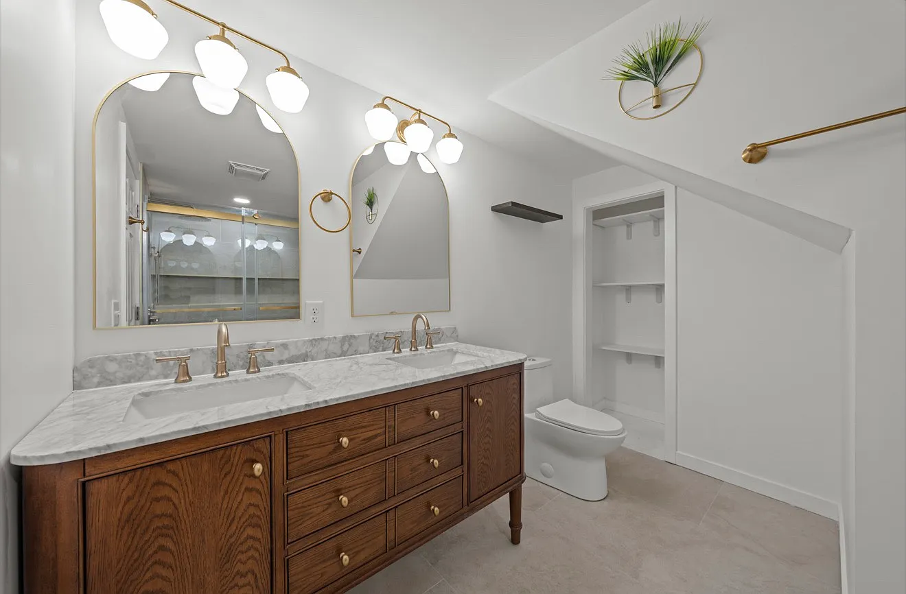 3 bed, 1978 sqft, $3,800 — Photo 4
