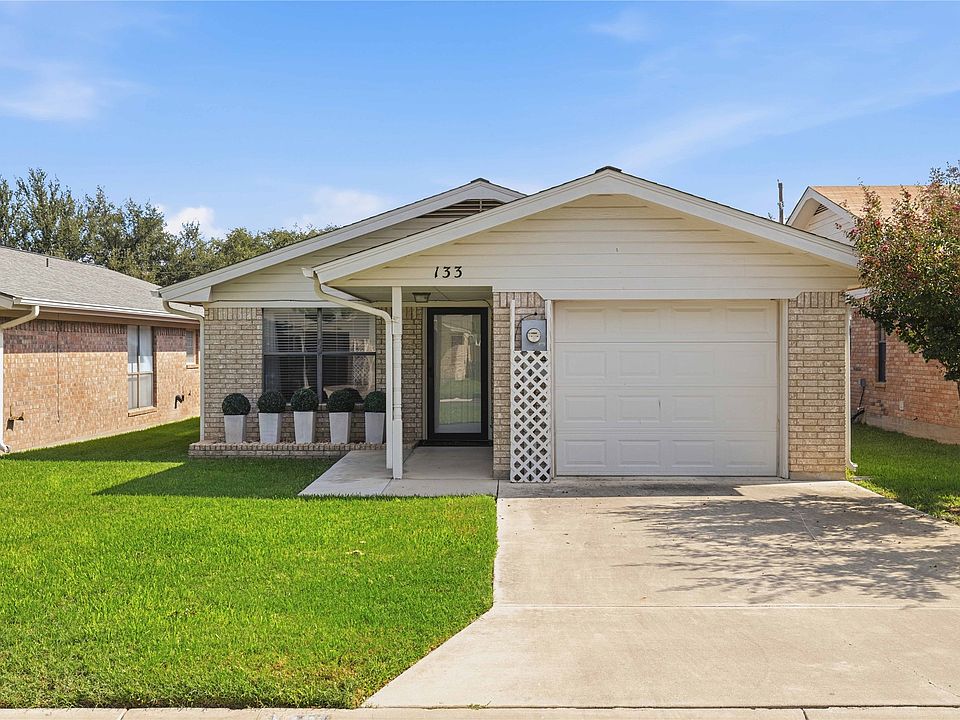 1st image of 133 Azalea Dr