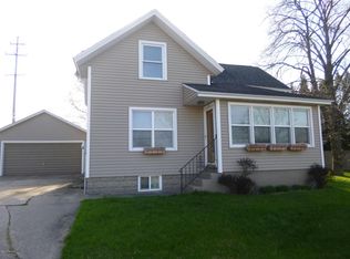 25 N Franklin St, Zeeland, MI 49464
