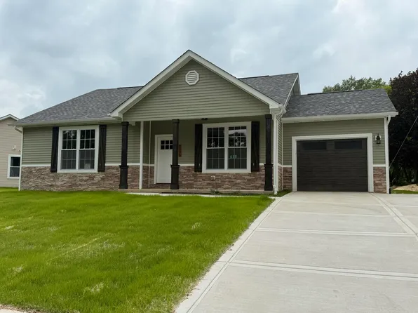 7456 Wilson Pl, Merrillville, IN 46410