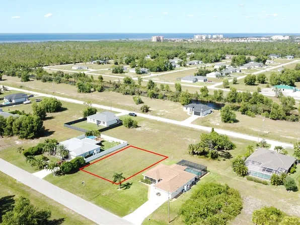 3821 NW 46th Ter, Cape Coral, FL 33993