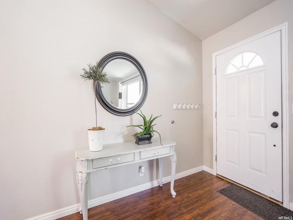 1st image of 4947 W Berry Creek Dr
