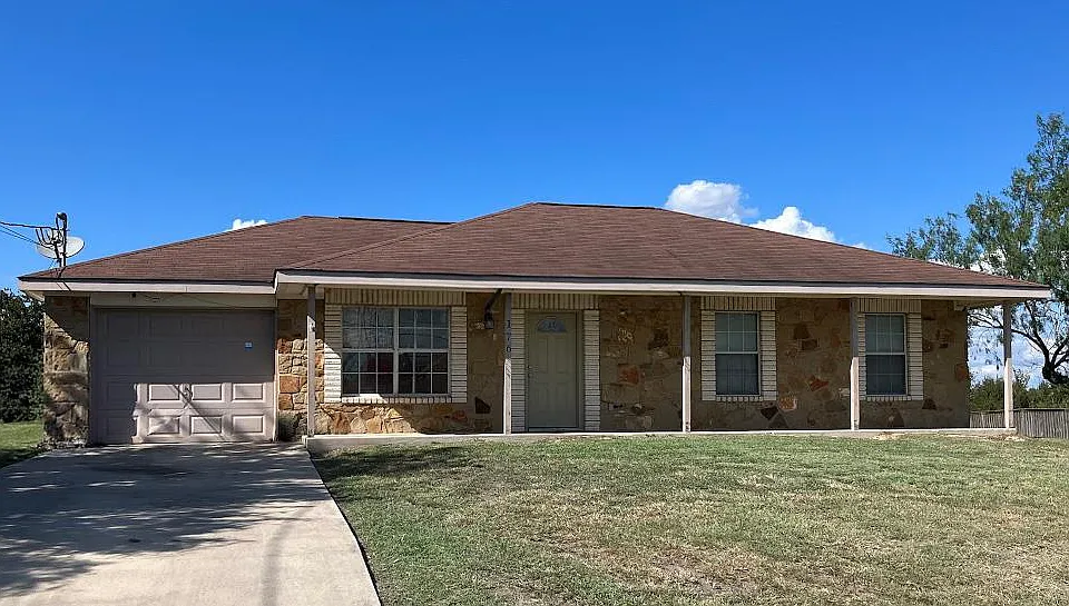 176 Hollys Way