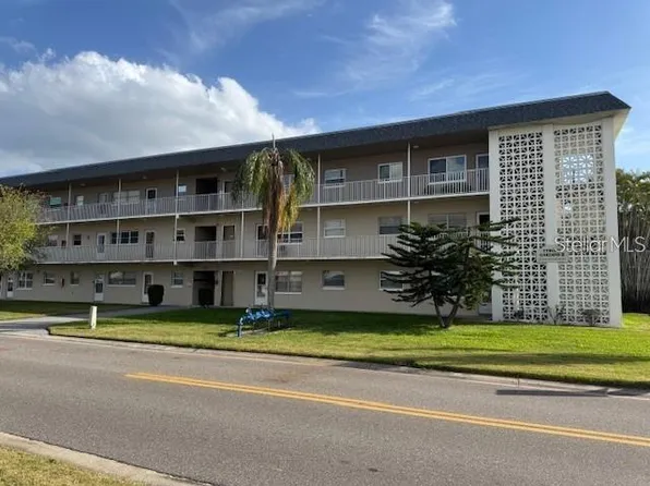 5720 13th Ave N APT 106B, Saint Petersburg, FL 33710
