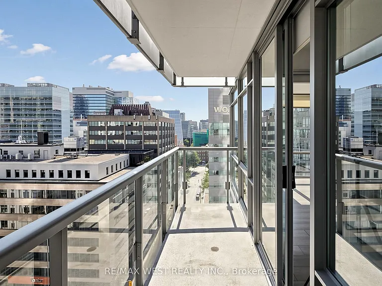 38 Grenville St #1203 — Photo 24