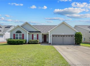 5617 Prestonfield Ln, Hope Mills, NC 28348